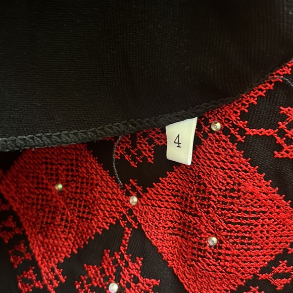 Palestinian thobe embroidered tatreez (size4- women) - Picture 6 of 6